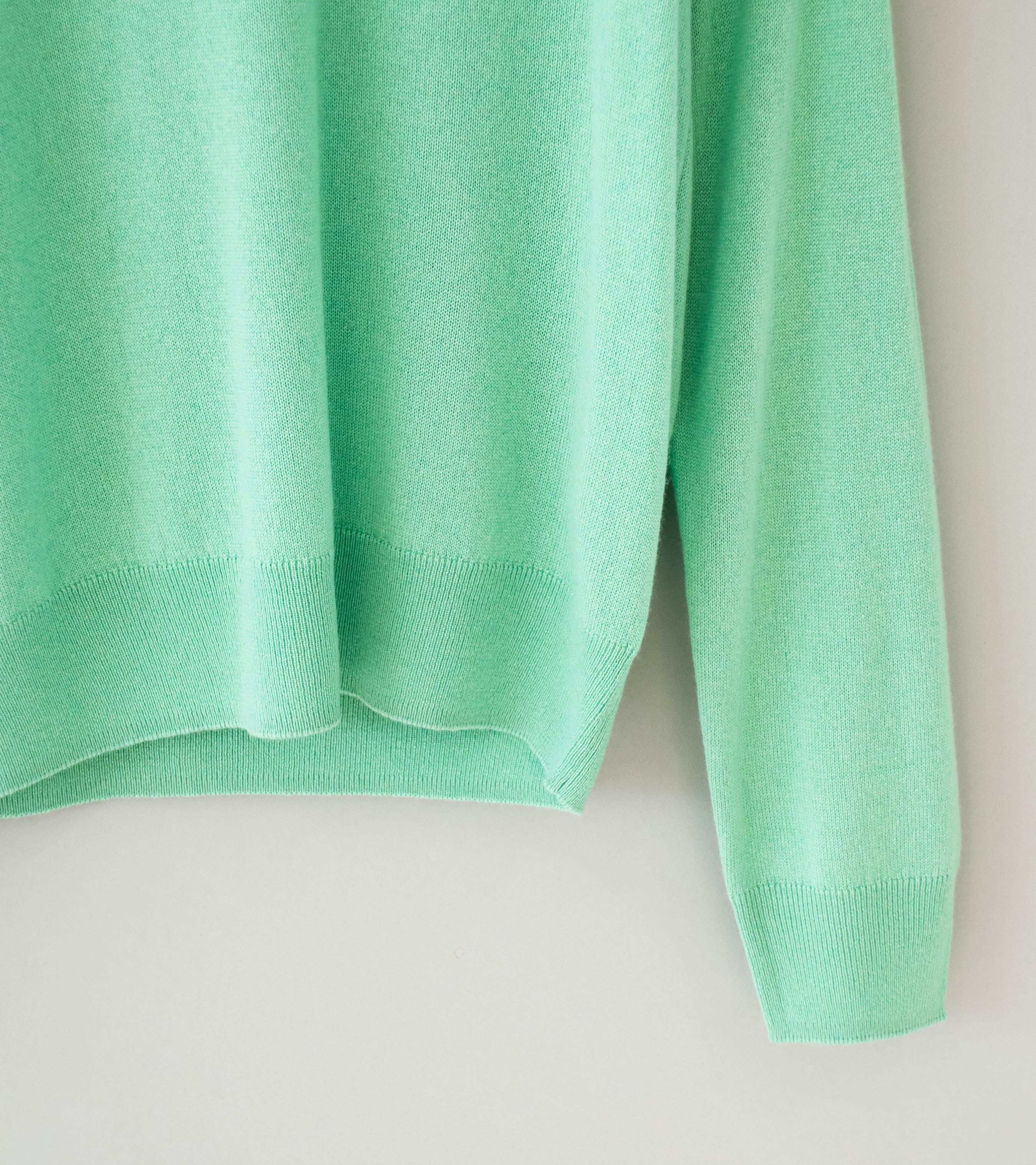 Auralee 'Super Fine Cashmere Silk Knit V-Neck P/O' (Mint Green) - Image 3