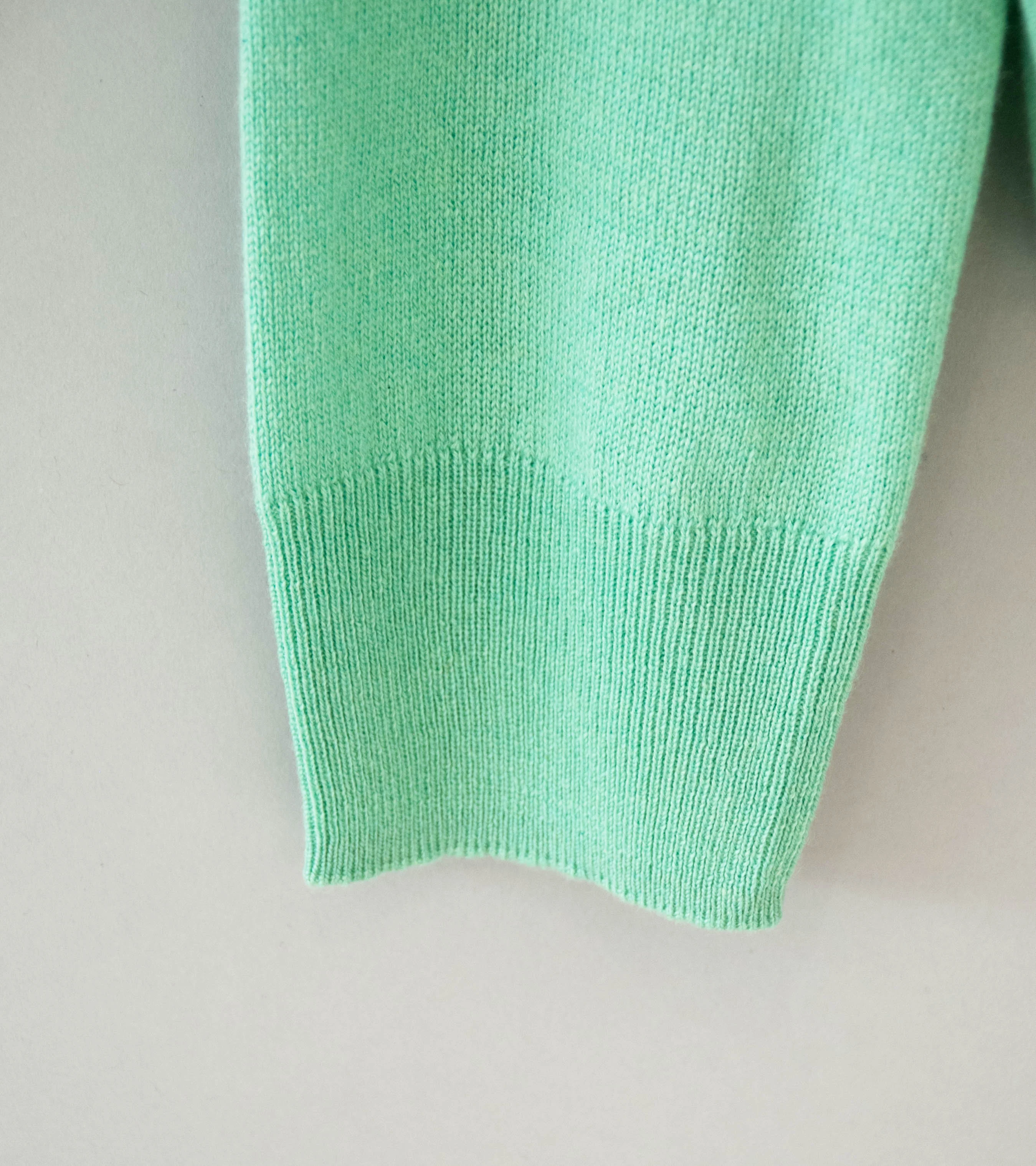 Auralee 'Super Fine Cashmere Silk Knit V-Neck P/O' (Mint Green) - Image 4