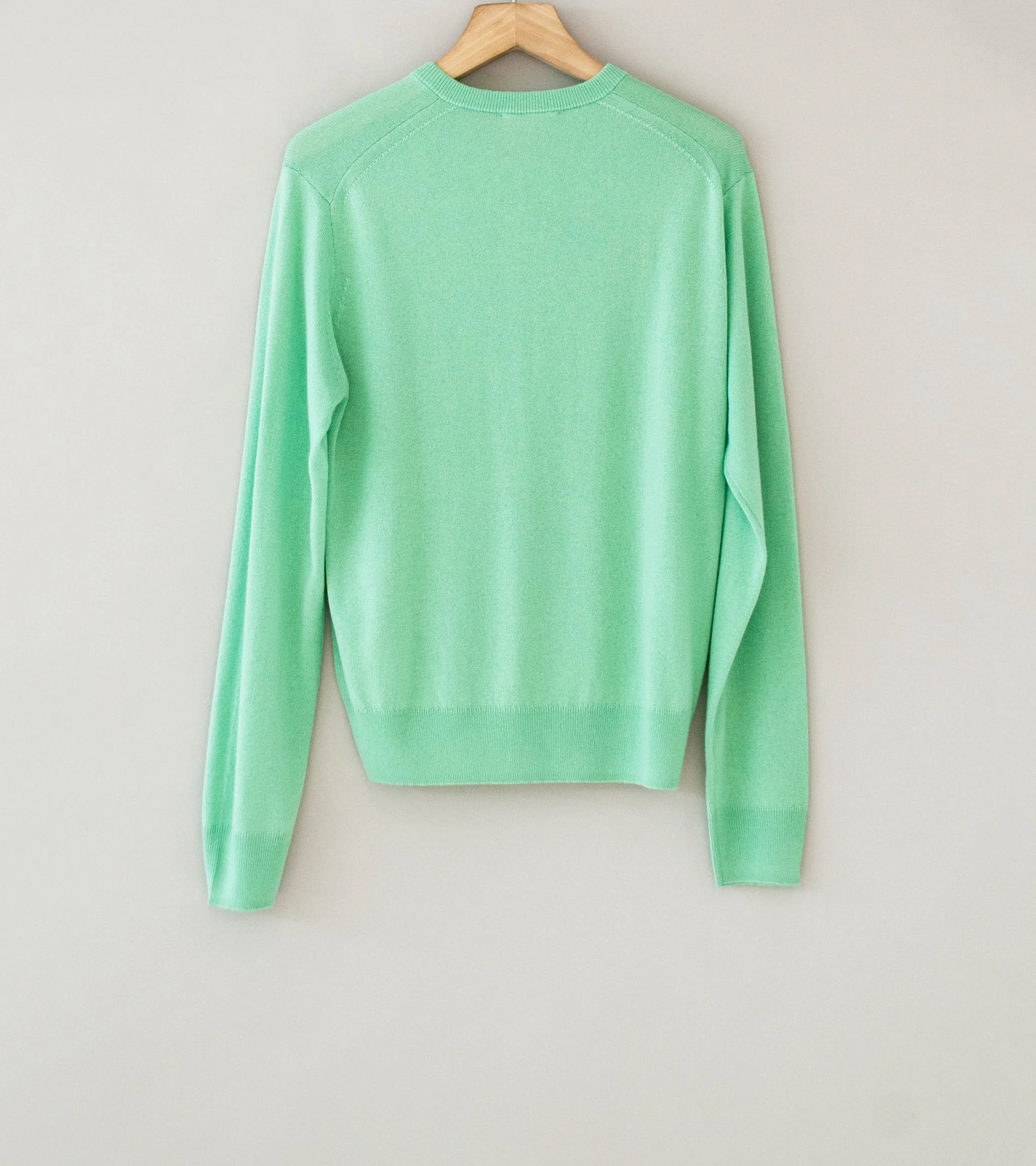 Auralee 'Super Fine Cashmere Silk Knit V-Neck P/O' (Mint Green) - Image 7