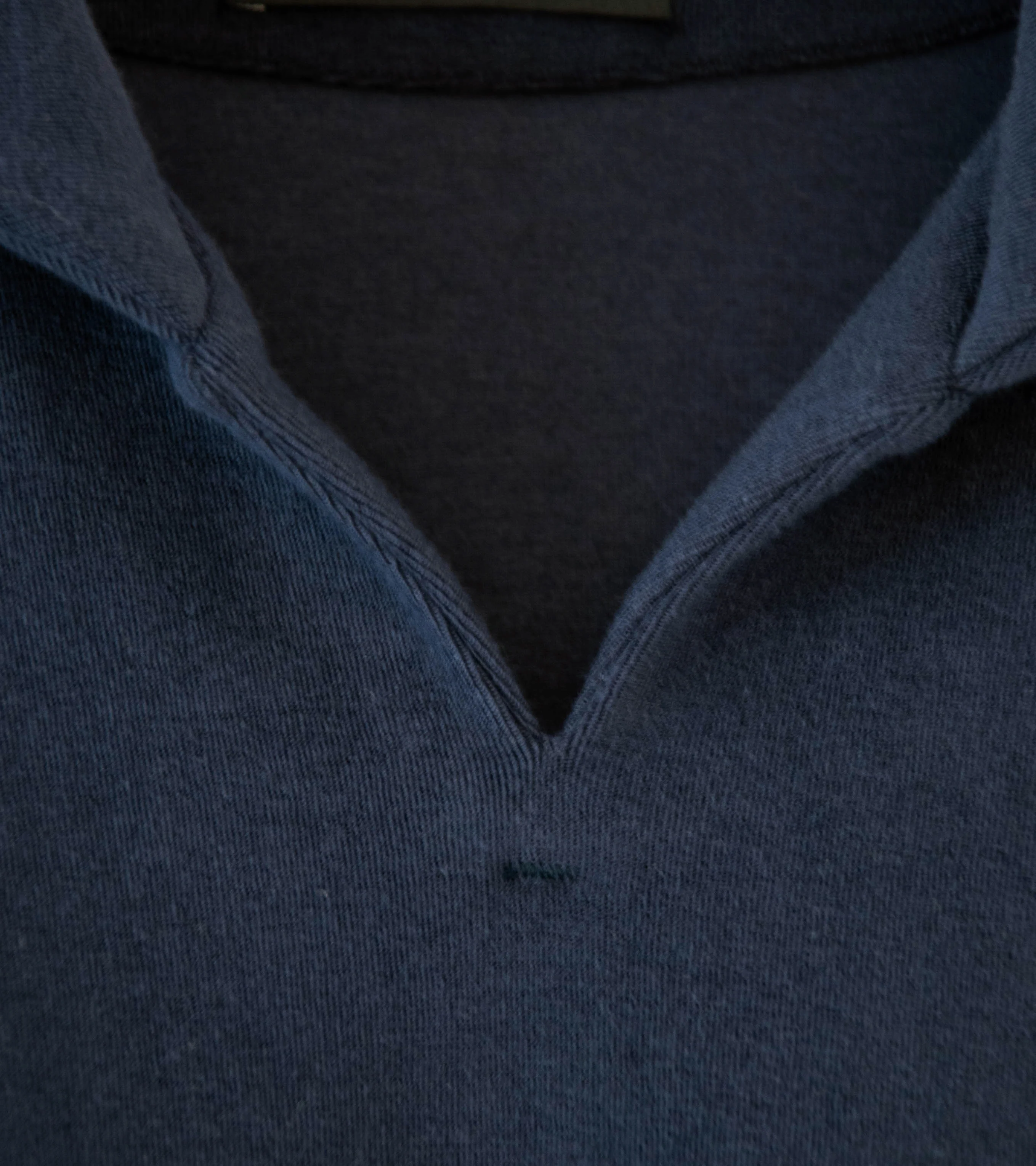 DERRICK 'Bankside Top' (Oxford Blue Near Velvet Towelling) - Image 6