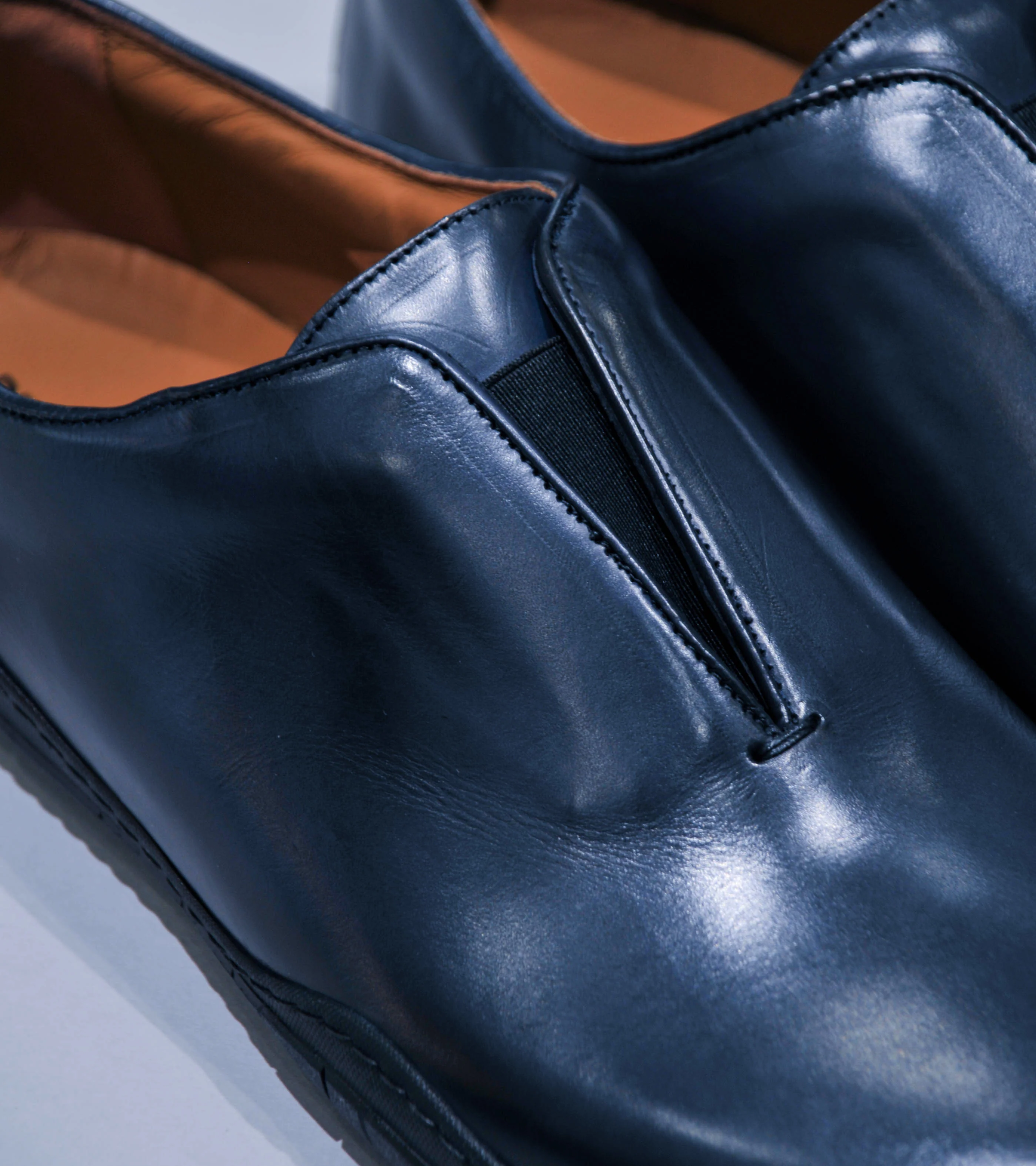 DERRICK 'Oxford Runner' (Midnight Hand Burnished Calf Leather) - Image 3
