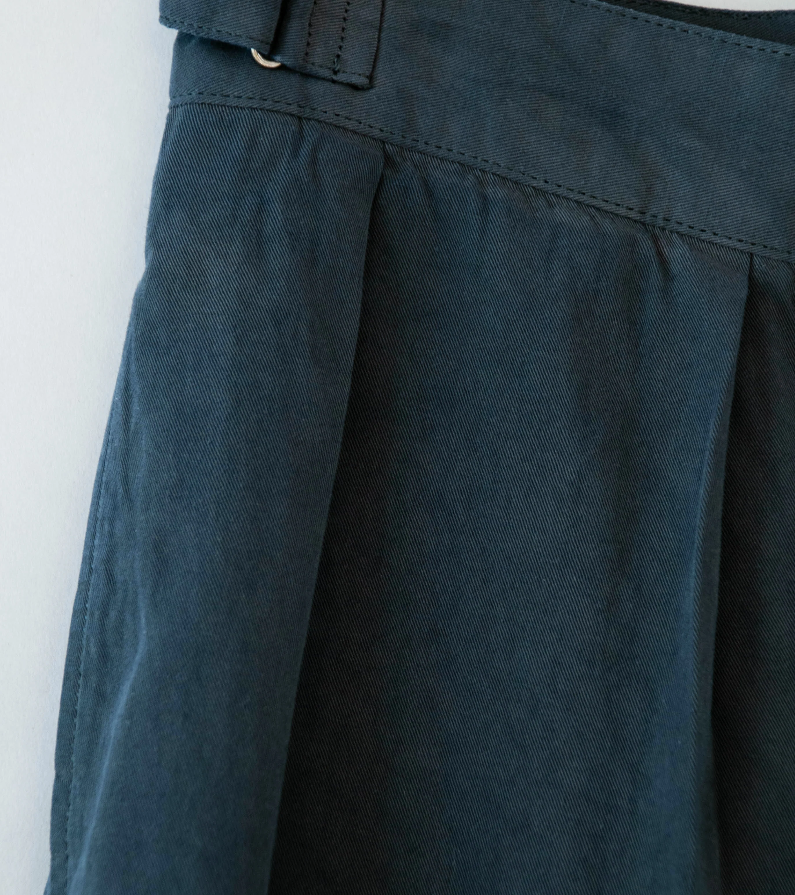 Lady White Co 'Kaptain Sunshine Cotton Linen Short' (Charcoal) - Image 3