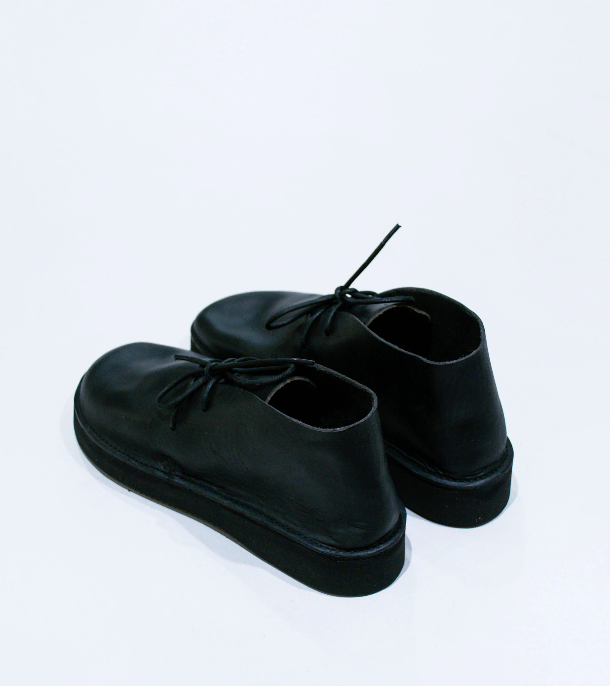 MAN-TLE 'R0 V2 Aurora High' (Black Horween) - Image 7