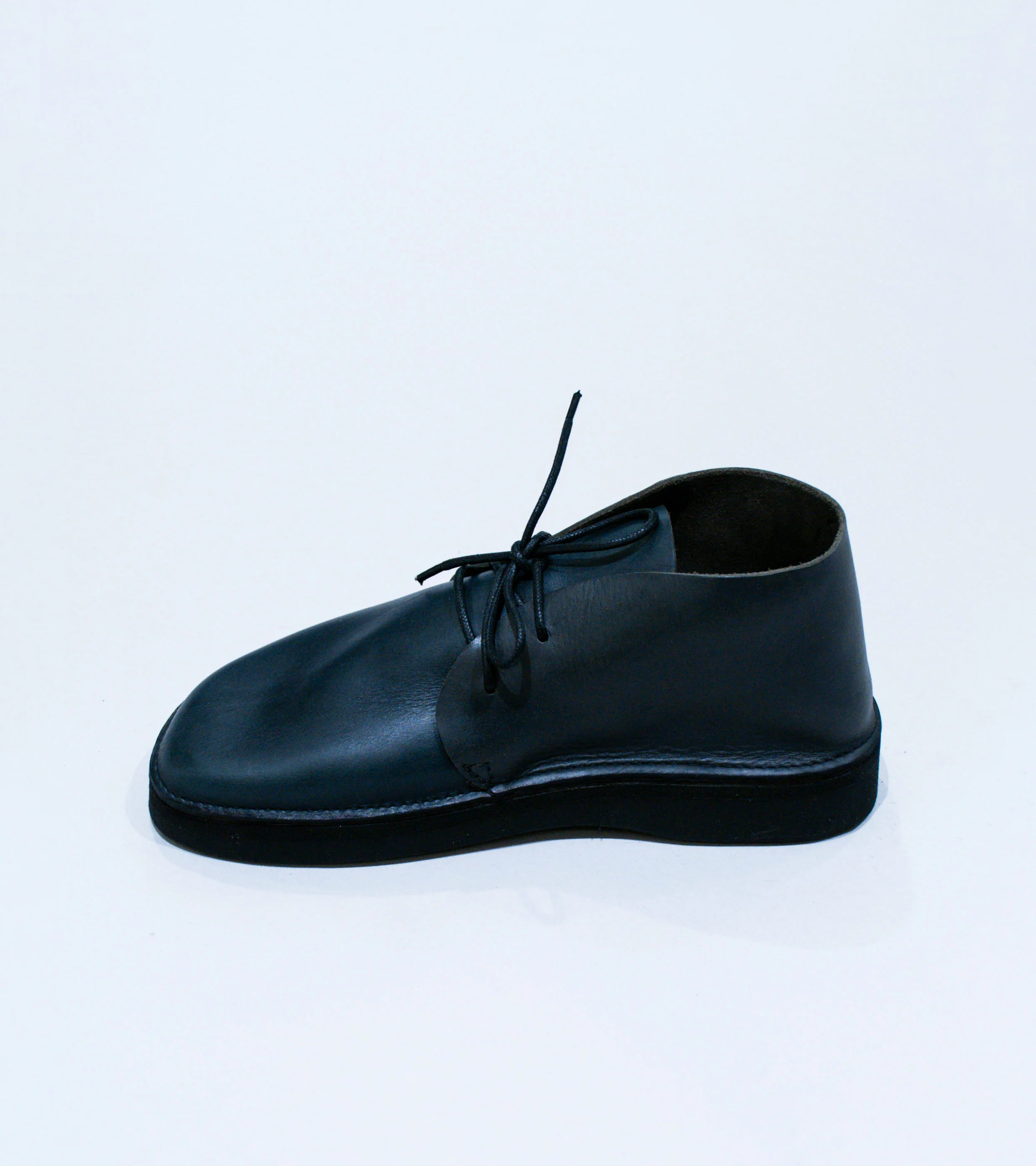 MAN-TLE 'R0 V2 Aurora High' (Midnight Horween) - Image 5