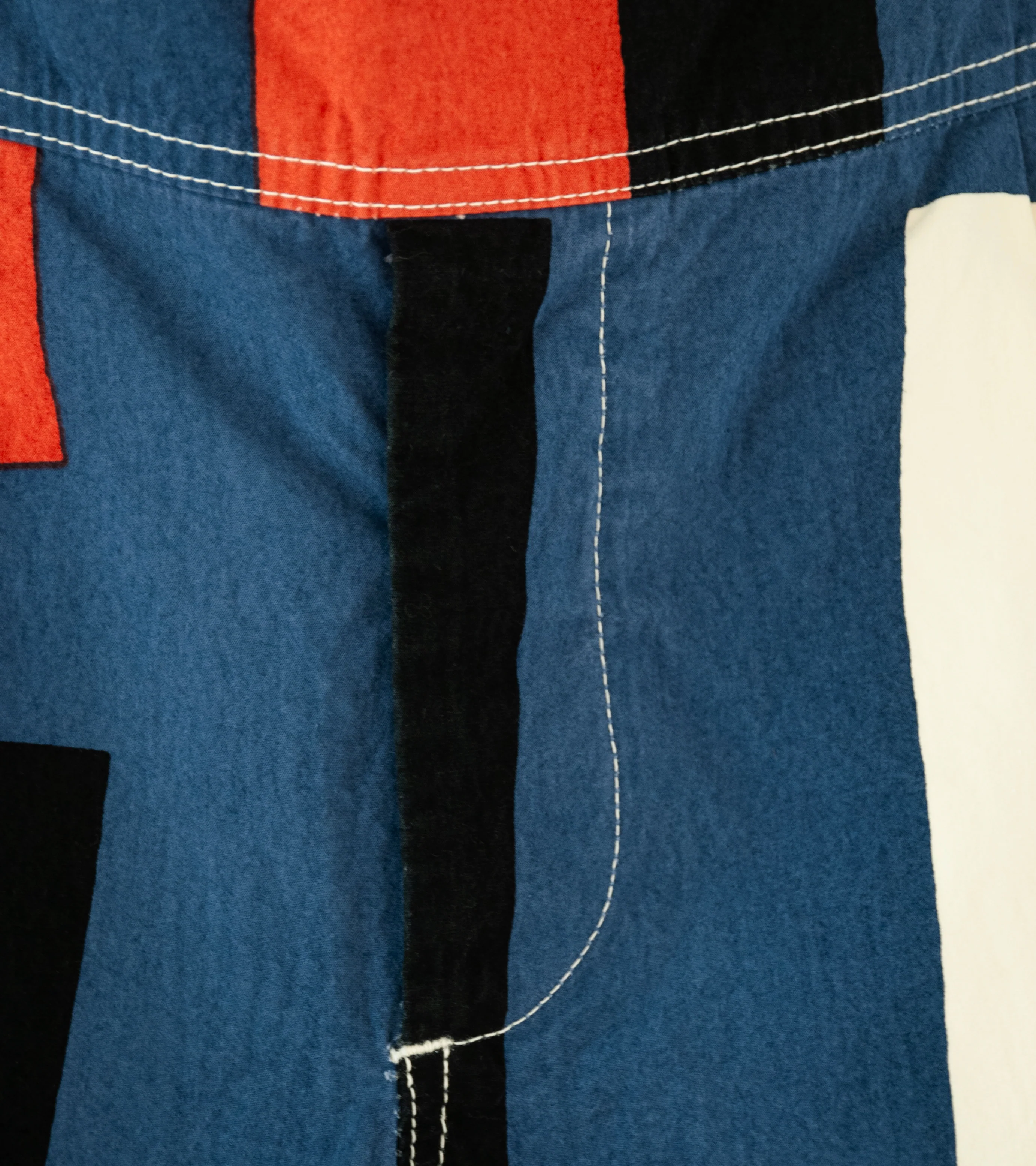 Offering 'Block Shorts' (Multi) - Image 4