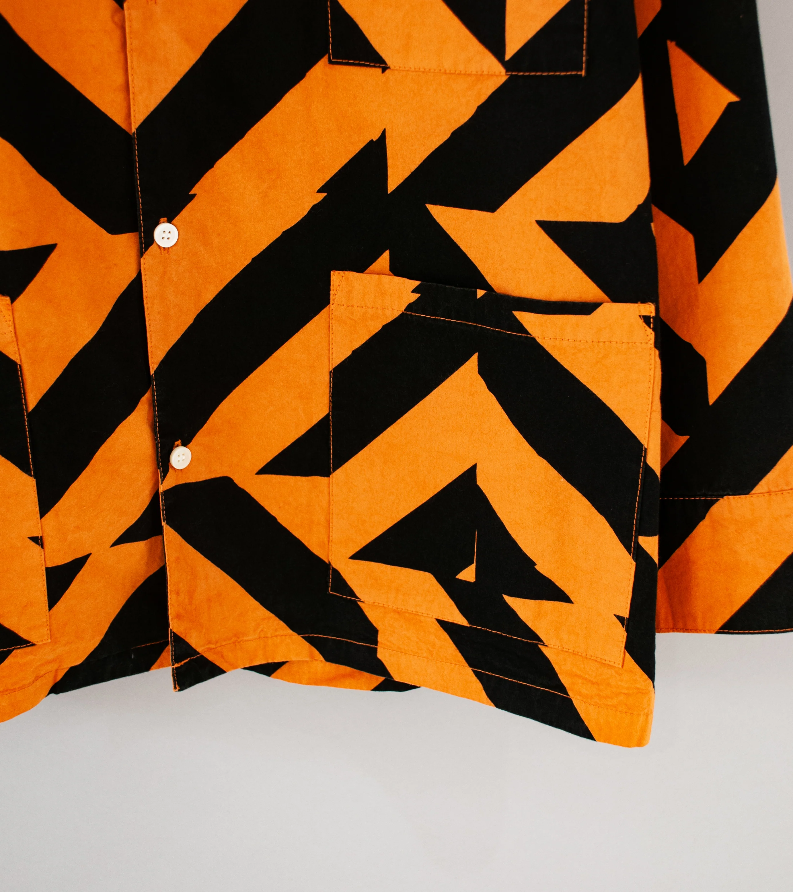 Offering 'Diamond Jacket' (Orange Black) - Image 3
