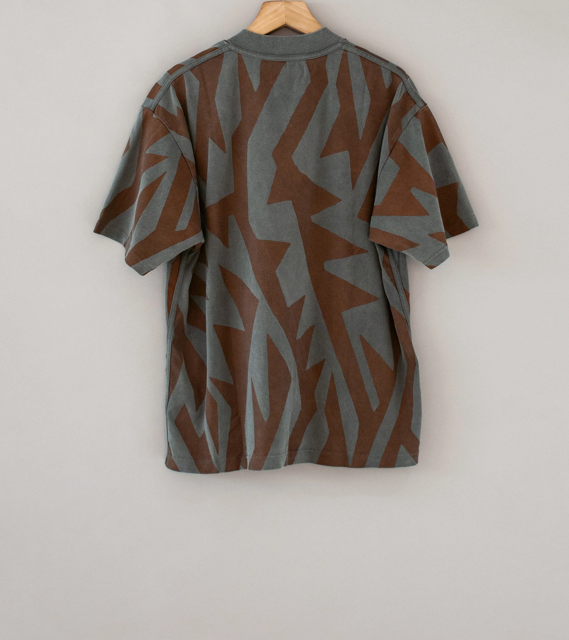 Offering ' Pattern Knit T-Shirt' (Brown Grey) - Image 5