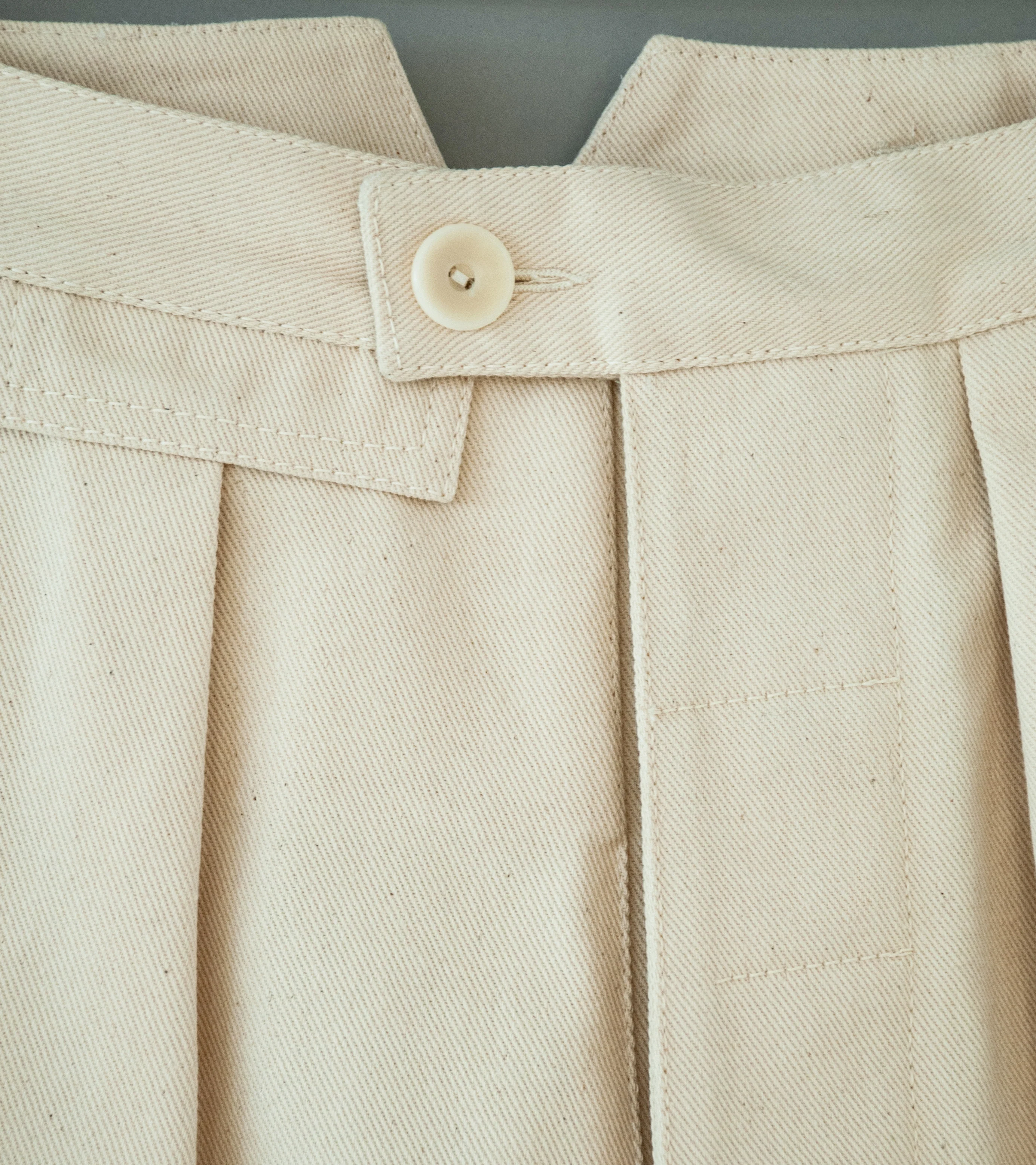 Oshin 'The Charles Parker Trouser' (Natural) - Image 4