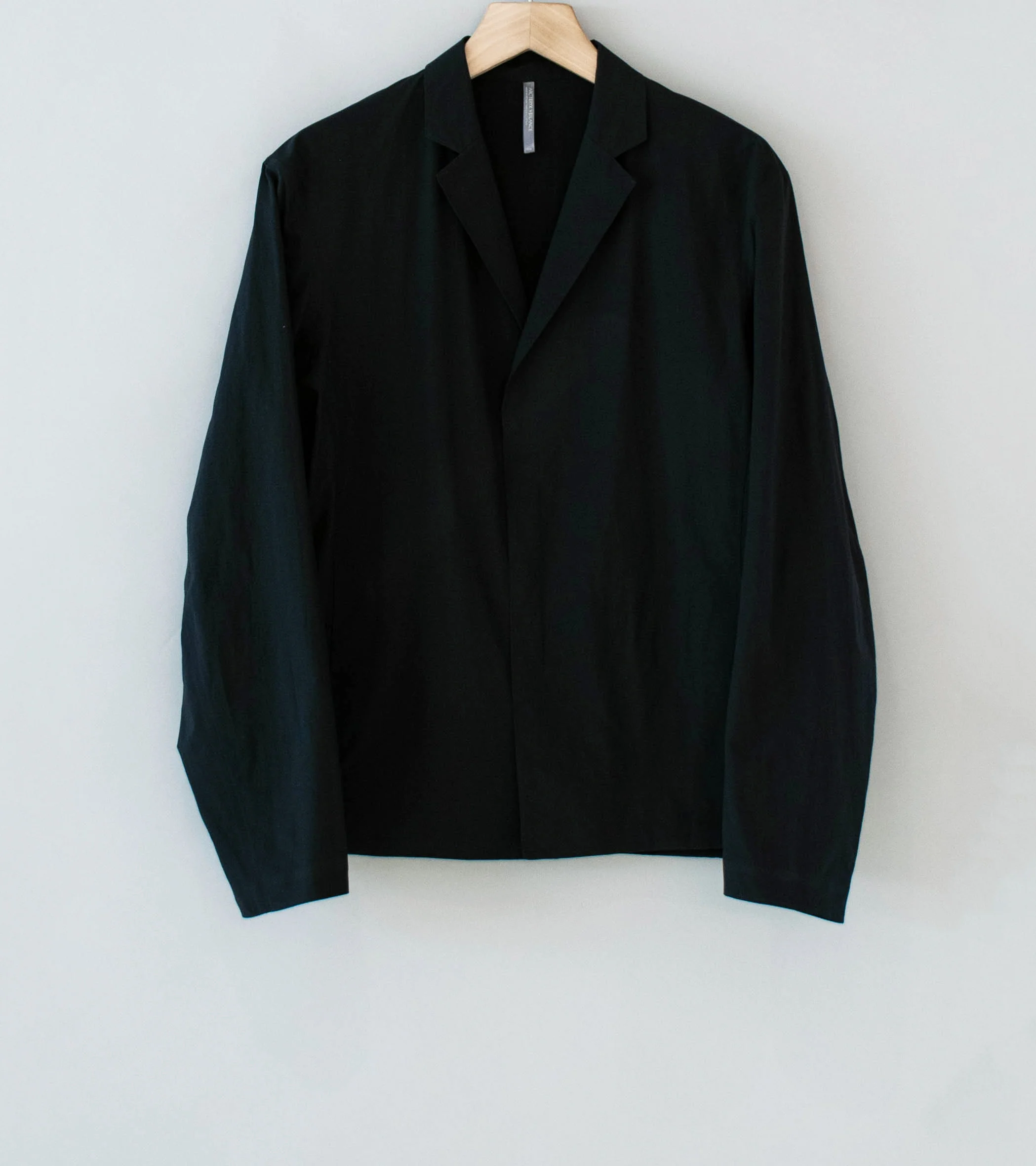 Veilance 'Spere SL Blazer' (Black)