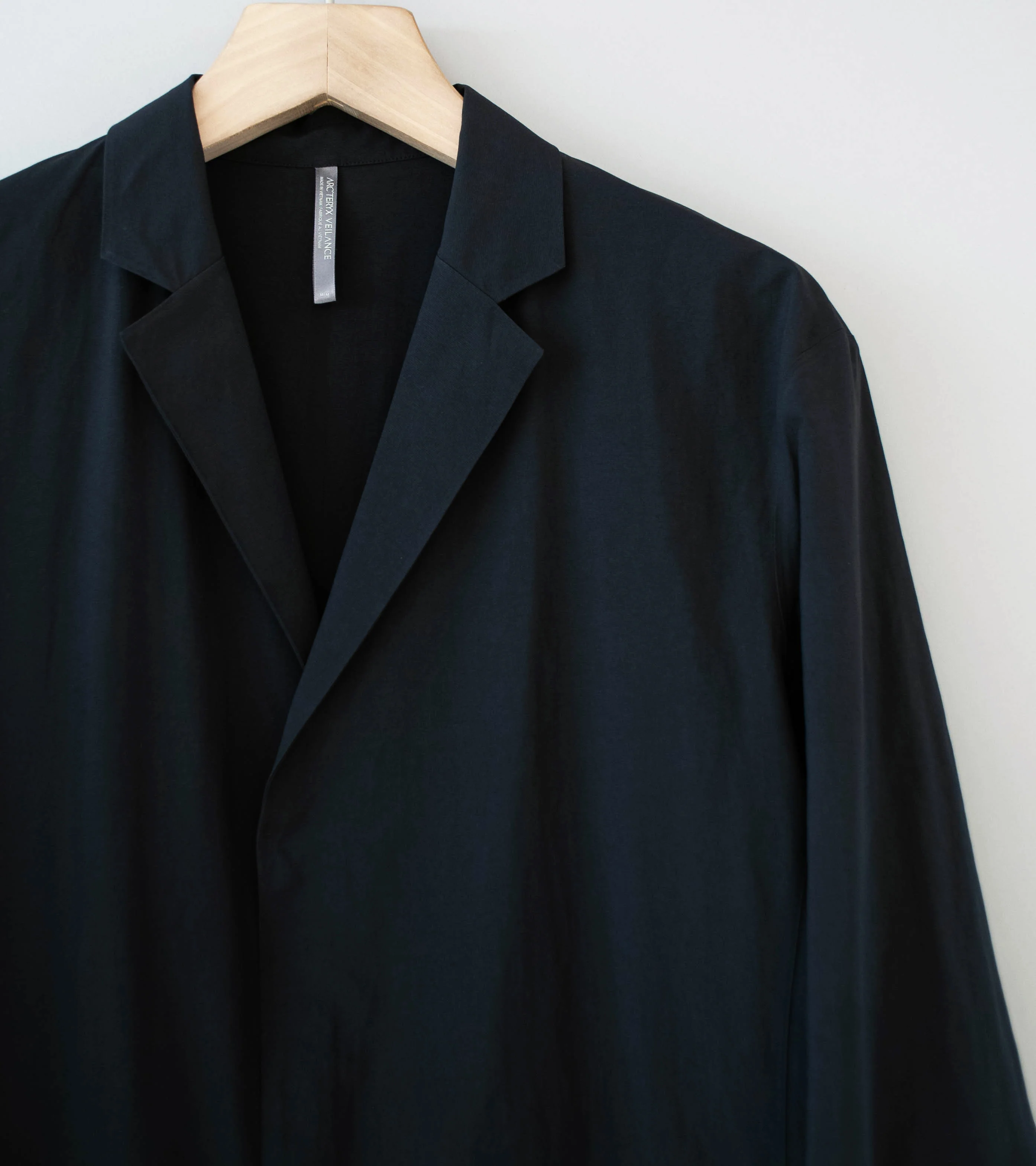 Veilance 'Spere SL Blazer' (Black) - Image 2